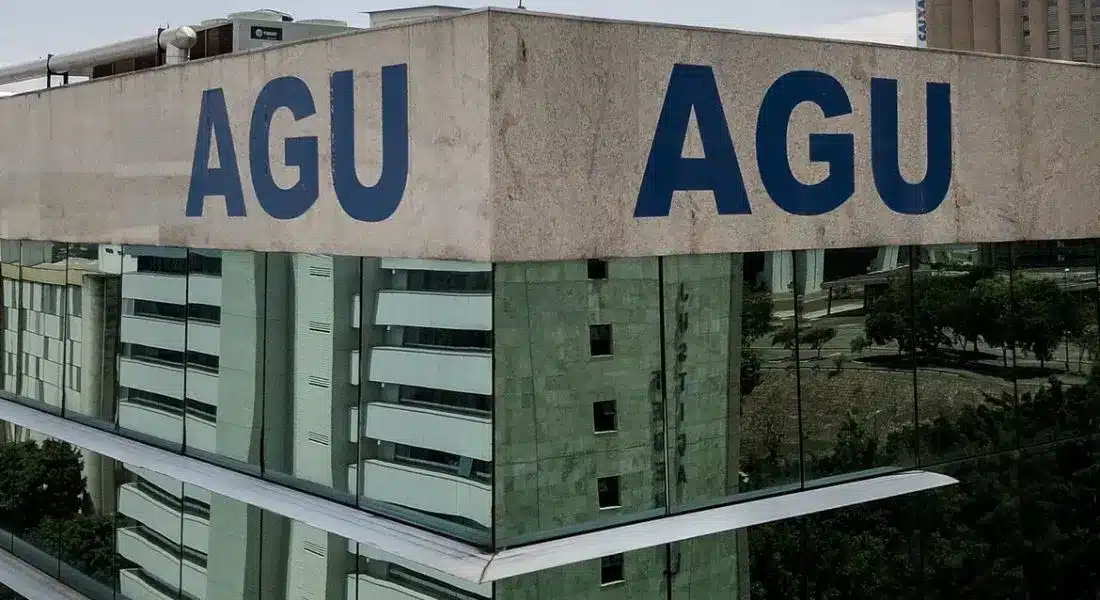 AGU e a Polêmica do IOF