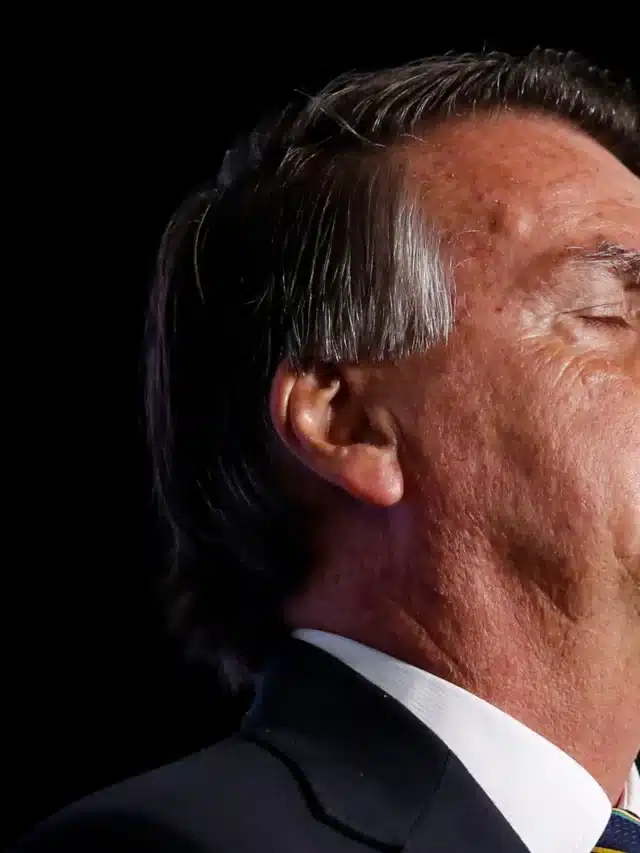 Jair Bolsonaro em Prisão Domiciliar